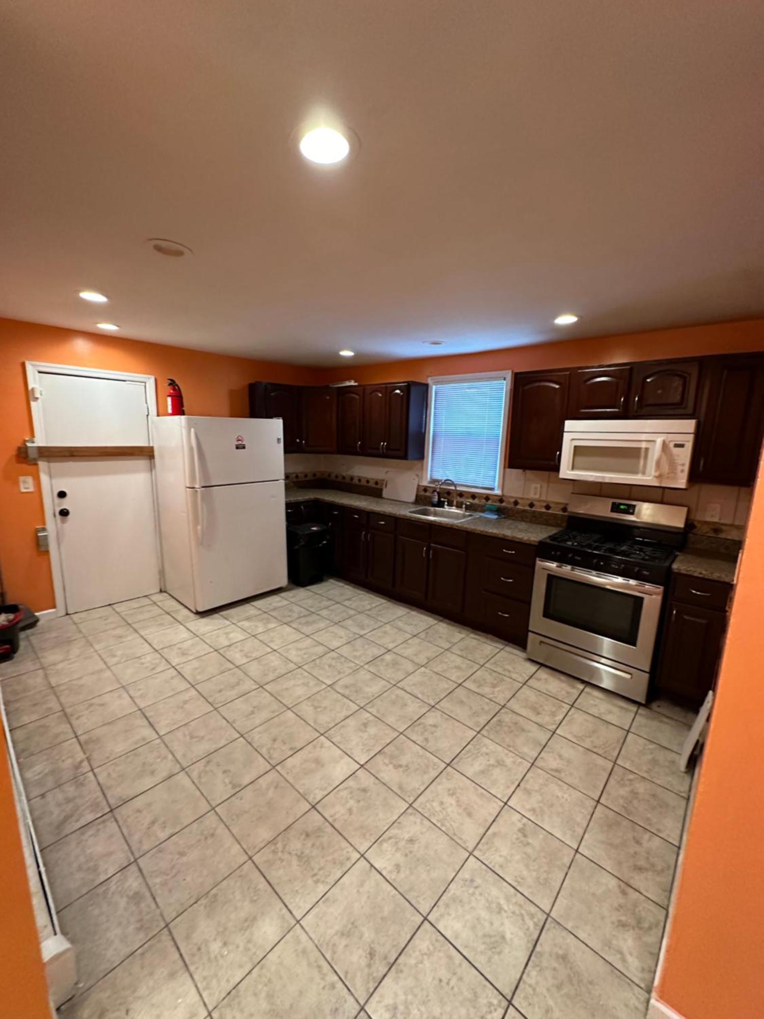 Fidelia Jade Room Queen Bed Minutes From Newark Liberty International Airport And Newark Penn Station ภายนอก รูปภาพ